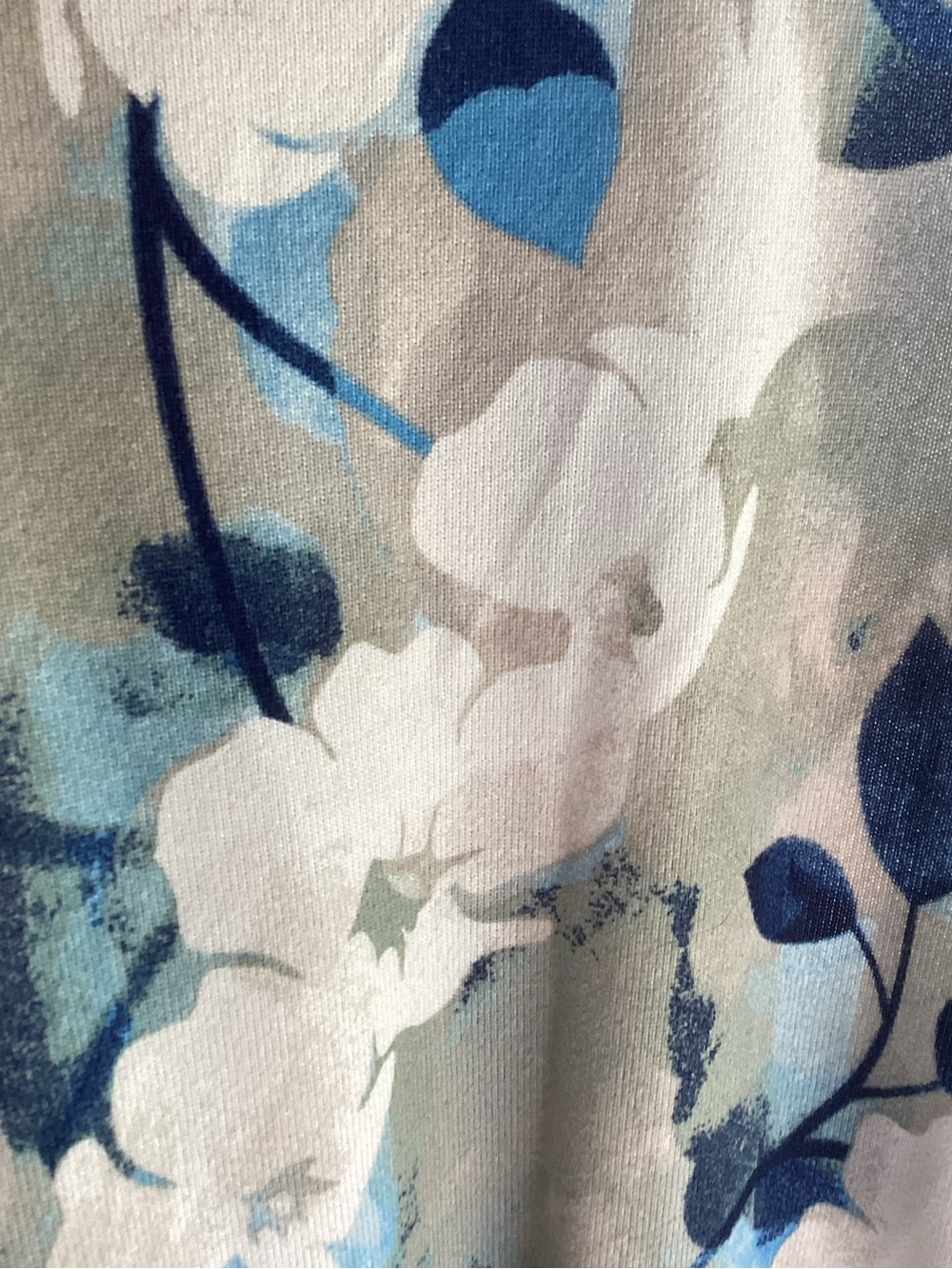 LuLaRoe Elizabeth Shirt in Floral - 2XL - Picture 4 of 6